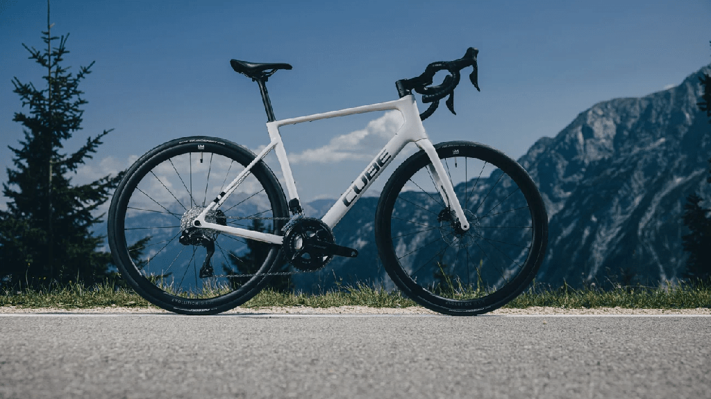 BICI CUBE Attain SLX Cotton &amp; Grey 2025 - 56cm